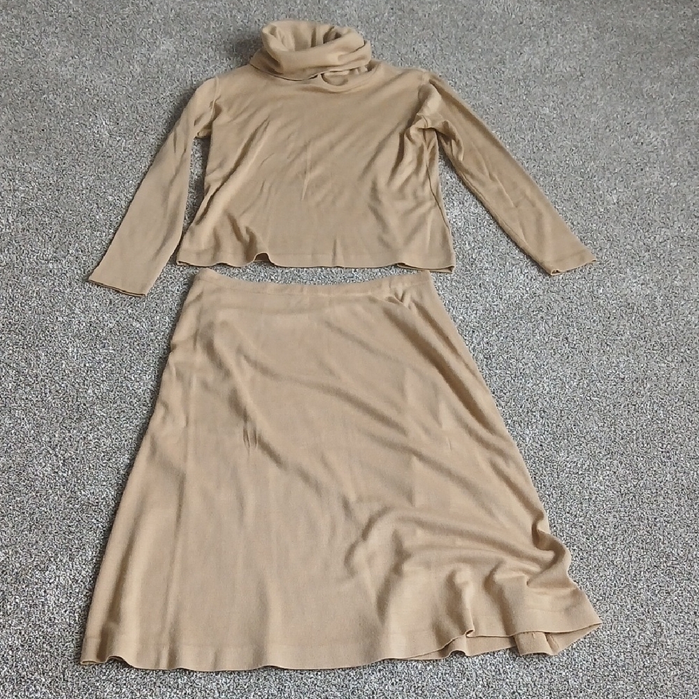 Elegant Tan Women's Skirt Set